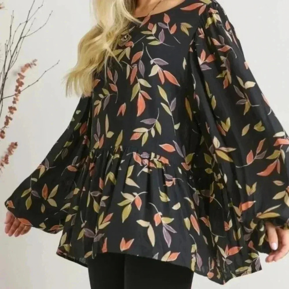 NWT Adora Puff Sleeve Ruffle Peplum Blouse Small Oversized Could Fit (Large) - Picture 1 of 9